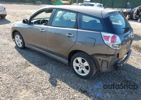 2006 Toyota Matrix Xr z USA, uszkodzony, nr VIN 2T1KR32E26C557421